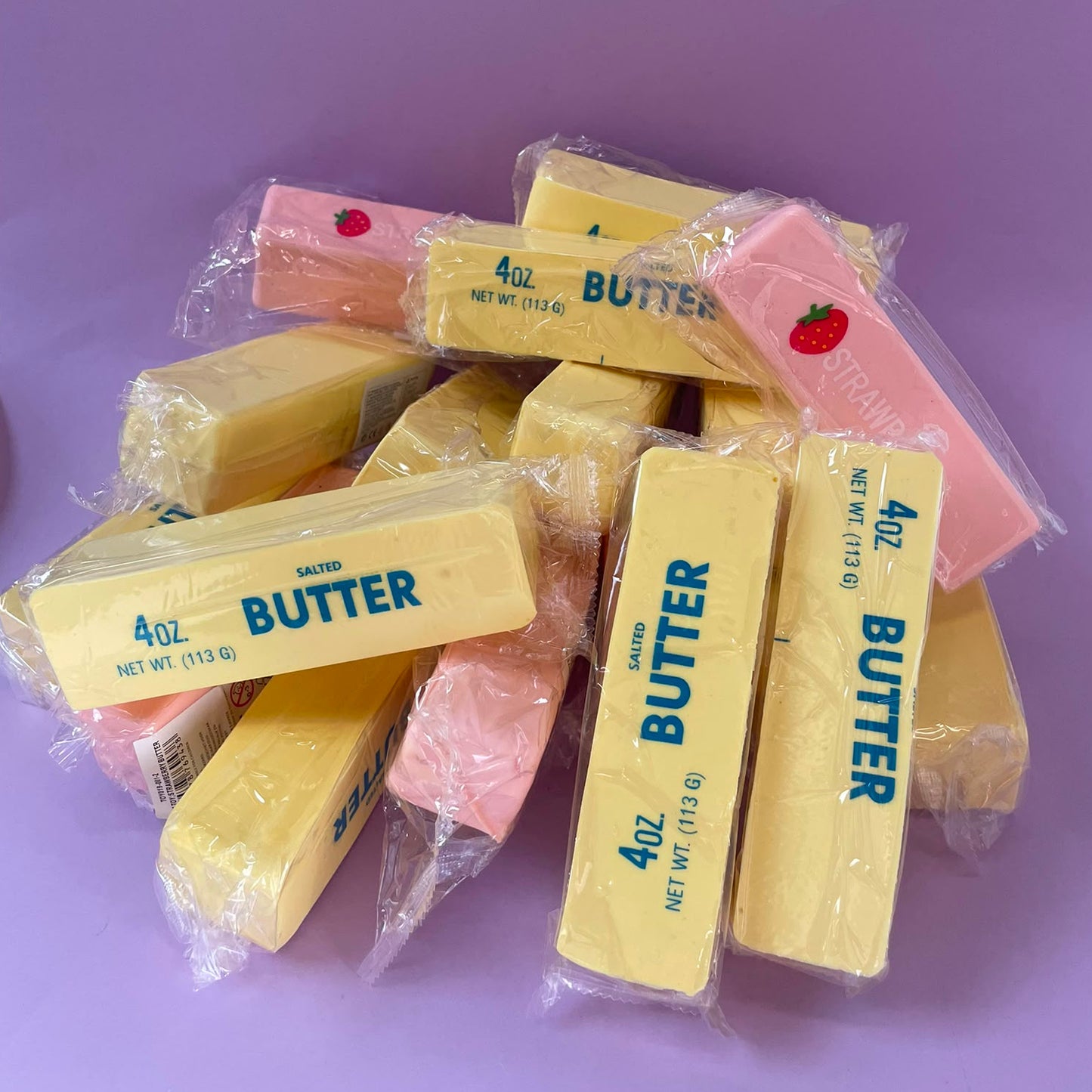 B KEUZE - Squishy Butter Medium - Slow Rising - 13,5 CM - 1 PCS